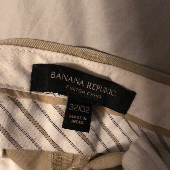 Men’s Banana Republic Fulton Chino Khaki pants - Picture 6 of 8